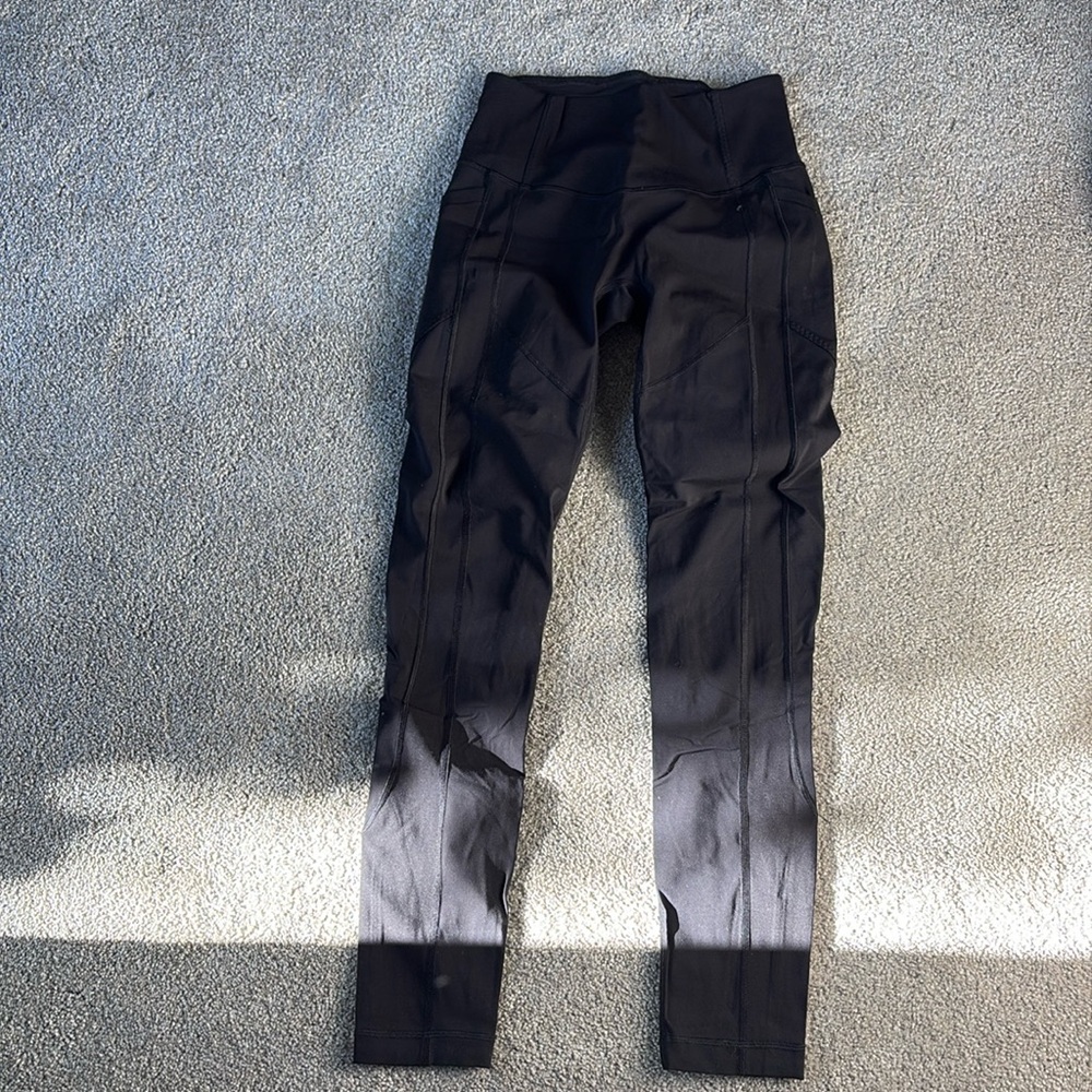 Lululemon black leggings